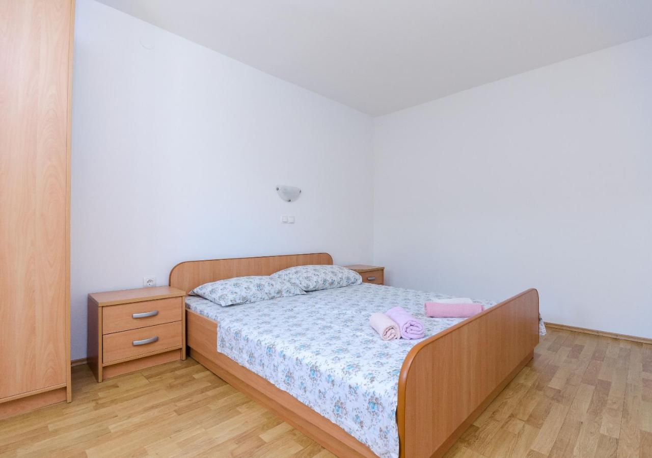 Apartments Ester Lopar Dış mekan fotoğraf