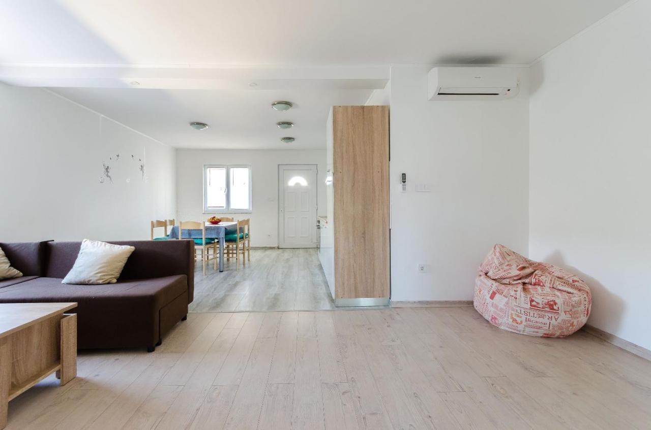 Apartments Ester Lopar Dış mekan fotoğraf