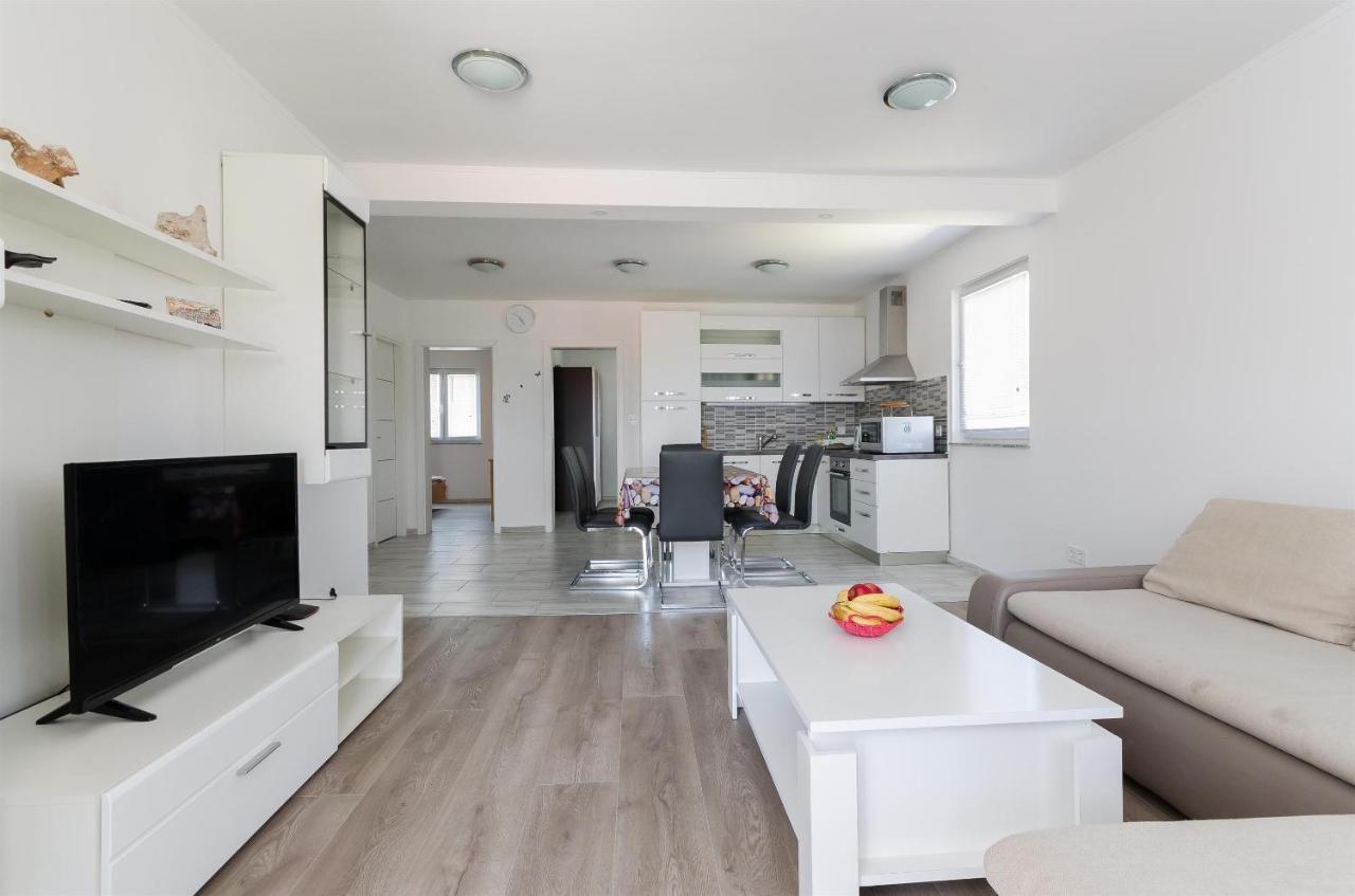 Apartments Ester Lopar Dış mekan fotoğraf