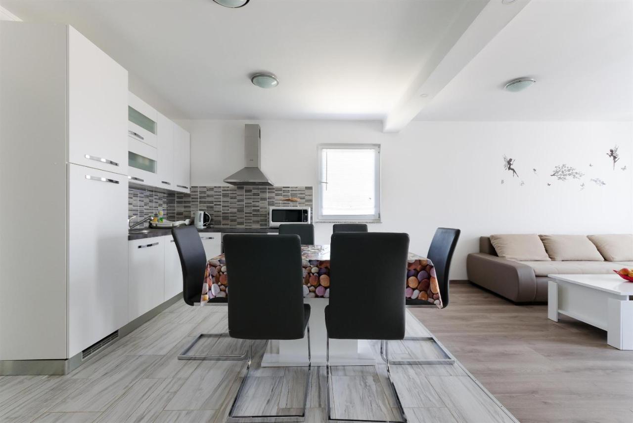 Apartments Ester Lopar Dış mekan fotoğraf